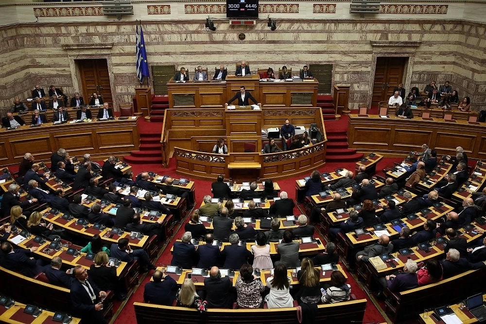 ΕΚΤΑΚΤΟ: Ξεπούλησαν την Μακεδονία – Πέρασαν οι «Πρέσπες» από τους «Εφιάλτες»